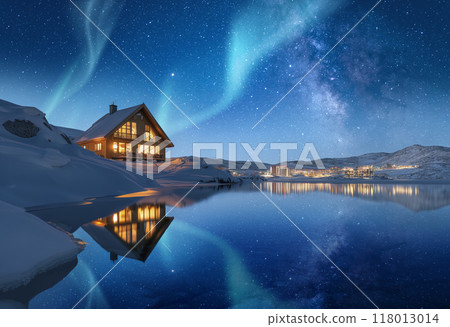 格陵蘭島的極光，水面反射的星空 118013014