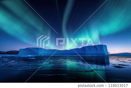 格陵蘭島的極光，水面反射的星空 118013017