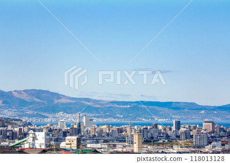 大分縣市區，別府灣和國都半島的景色 118013128