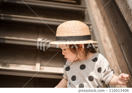 向日葵田和孩子們 118013406