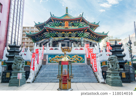 "Kanagawa Prefecture" Yokohama Chinatown's colorful streets 118014016