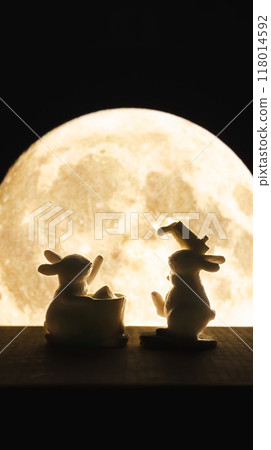 Moon and rabbit, moon viewing, full moon, harvest moon 118014592
