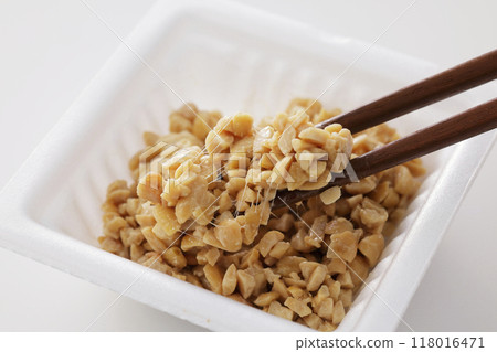 Packed crushed natto Packed crushed natto 118016471