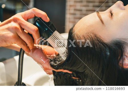 female, lady, woman 118016693