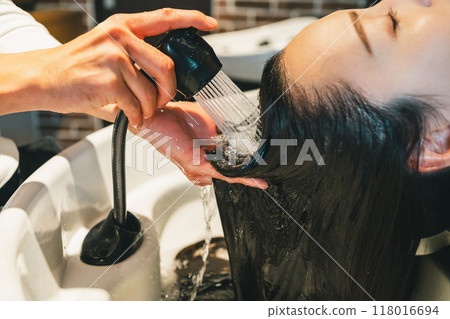 female, lady, woman 118016694