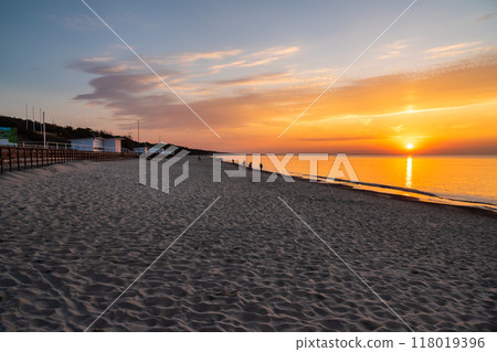 Sandy beach of Baltic sea on Curonian Spit at sunset. Village Lesnoy. Kaliningrad region. Russia 118019396