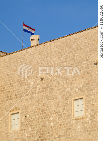 Medieval walls of the Old Walled City of Dubrovnik, UNESCO world heritage site at the Adriatic Sea in Croatia Medieval walls of the Old Walled City of Dubrovnik, UNESCO world heritage site at the Adriatic Sea in Croatia 118022060
