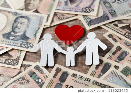 New banknote image: Family New banknote image: Family 118023455