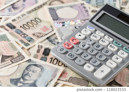 New banknote image, interest rate, calculator New banknote image, interest rate, calculator 118023533