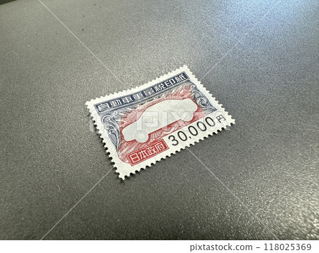 Automobile weight tax stamp 118025369