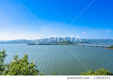 A view of the blue sky and sea from the Tateyama Observatory in Tateyama-dera (Shizuoka Prefecture) A view of the blue sky and sea from the Tateyama Observatory in Tateyama-dera (Shizuoka Prefecture) 118026255