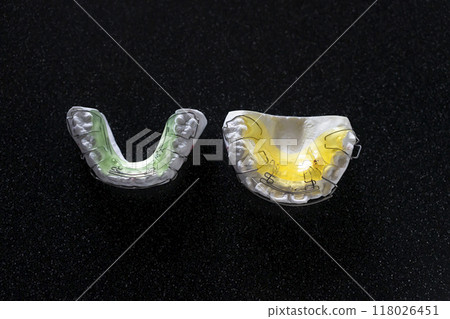 Children's orthodontic appliances Children's orthodontic appliances 118026451