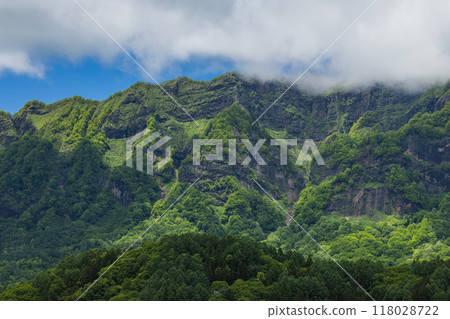 Nishidake of the Togakushi mountain range as seen from Taibo Pass in Kinasa, Nagano City, Nagano Prefecture, Japan 118028722