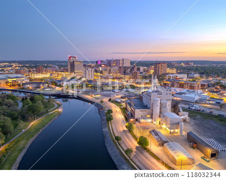 Rochester, Minnesota, USA Cityscape over the Zumbro River 118032344