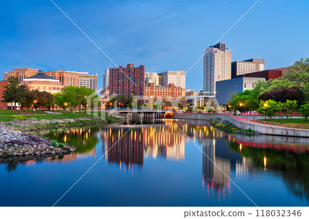 Rochester, Minnesota, USA Cityscape on the Zumbro River Rochester, Minnesota, USA Cityscape on the Zumbro River 118032346