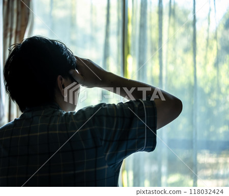 不安的男人 118032424