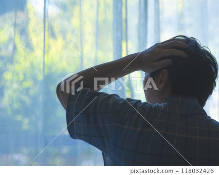 不安的男人 118032426