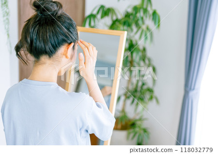 女性肖像 118032779