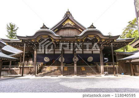 Ise Shrine's Kagura Hall, the Inner Shrine Kagura Hall on the approach to the shrine, Ise-Shima tourist spot 118040595