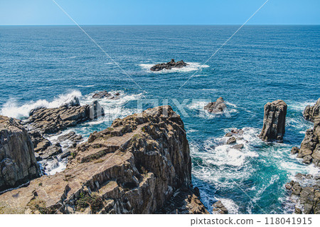 [Fukui Prefecture] The magnificent columnar joints of Tojinbo 118041915
