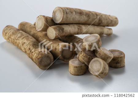 新鮮美味的切牛蒡 118042562