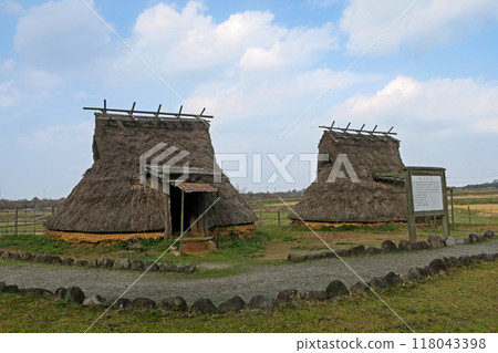 Pit dwellings at Hoki Ancient Hill Park in Yonago City, Tottori 118043398
