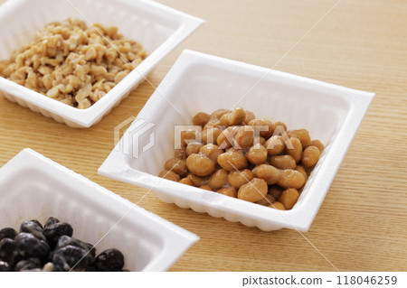Three types of natto in a pack 118046259