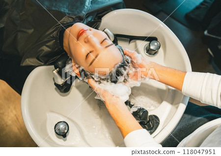 shampoo, beauty, beautician 118047951