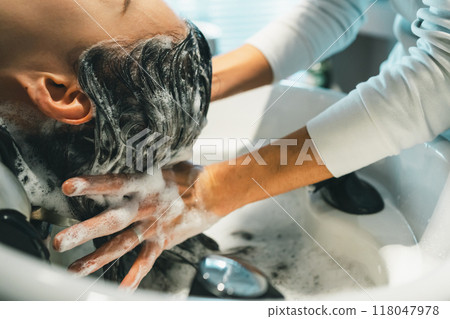 洗髮精 人 人物 118047978