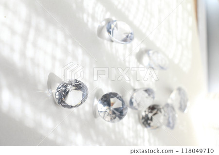 Transparent acrylic jewels sparkling image material Transparent acrylic jewels sparkling image material 118049710