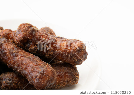 Close-up of brown sugar karinto 118050250