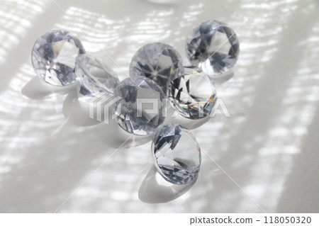 Transparent acrylic jewels sparkling image material Transparent acrylic jewels sparkling image material 118050320