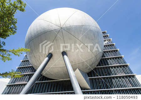 Building view of the Taipei Performing Arts Center in Taiwan. it's a modern building combining cube and sphere geometry. 118050493