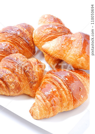 Freshly baked croissants for breakfast 118050694