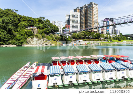 Beautiful view of Bitan Scenic Area in New Taipei City, Taiwan. it's one of the eight famous attractions in Taiwan. 118050805