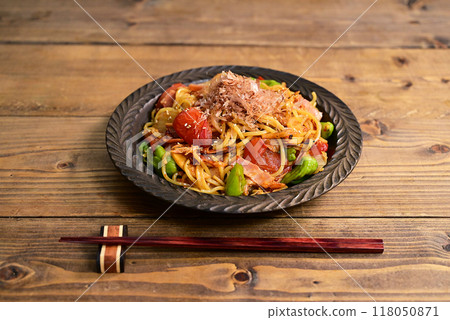 番茄泡菜炒麵 番茄泡菜炒麵 118050871