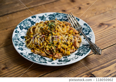 Peperoncino 義大利麵配玉米和雞胸肉 Peperoncino 義大利麵配玉米和雞胸肉 118050902