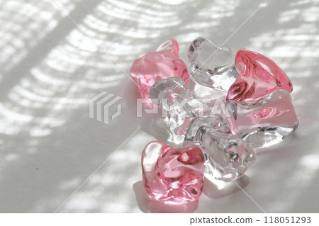 refreshing acrylic ice material image 118051293