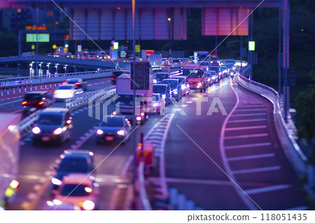 日落前的微型首都高速公路中央環線 日落前的微型首都高速公路中央環線 118051435