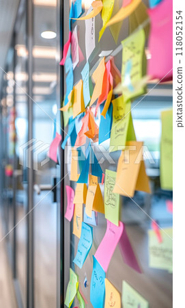 A wall covered in colorful sticky notes with...-插圖素材 [118052154] - PIXTA圖庫