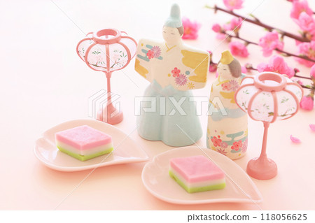 Image of Hinamatsuri: Peach blossoms and kamaboko 118056625