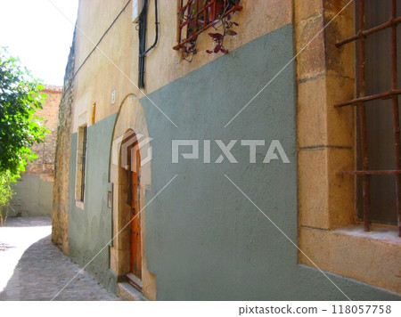 Historic alley in Girona, Spain Historic alley in Girona, Spain 118057758