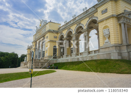 Schonbrunn Palace - Gloriette (Austria - Vienna) 118058340