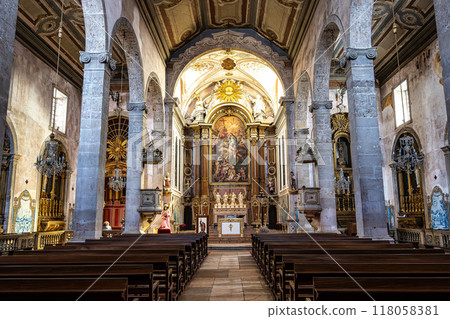 Interior of Igreja de Sao Juliao, St. Julian's Church in Setubal Interior of Igreja de Sao Juliao, St. Julian's Church in Setubal 118058381
