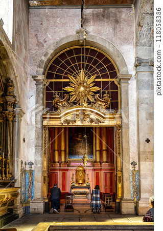 Interior of Igreja de Sao Juliao, St. Julian's Church in Setubal Interior of Igreja de Sao Juliao, St. Julian's Church in Setubal 118058386
