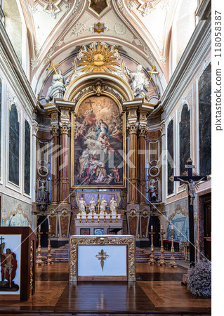 Interior of Igreja de Sao Juliao, St. Julian's Church in Setubal 118058387