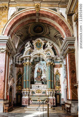 Setubal, Portugal - Feb 29, 2024: Interior of the San Sebastiao Catholic Church in Setubal, Portugal 118058400