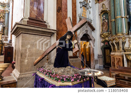 Setubal, Portugal - Feb 29, 2024: Interior of the San Sebastiao Catholic Church in Setubal, Portugal Setubal, Portugal - Feb 29, 2024: Interior of the San Sebastiao Catholic Church in Setubal, Portugal 118058408