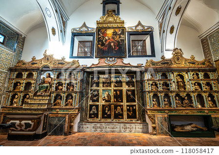 Interior of Monastery of Jesus of Setubal in Portugal. Church of 118058417