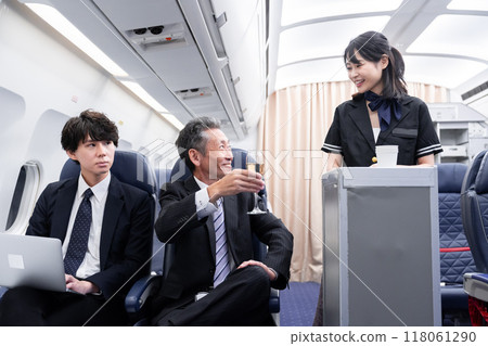 Inside the plane of an airplane 118061290